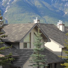 <div><h4>Decra Stone Coated Metal Shake 9</h4><p><b>Manufacturer:</b> DECRA Roofing Systems, Inc.</p><p><b>Location:</b> Alberta, CA</p><p><b>Style:</b> Metal Shake</p><p><b>Material:</b> Steel</p><p><b>Color:</b> Gray</p><p><a href="/gallery/image-detail/331/" class="link-arrow text-uppercase theme-color--orange" data-toggle="modal" data-target="#detailModal_gallery_image_grid_lamlejqhdgHs">View More</a></p></div>