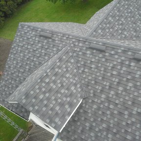 <div><h4>Decra Stone Coated Metal Shingle 5</h4><p><b>Manufacturer:</b> DECRA Roofing Systems, Inc.</p><p><b>Location:</b> Wisconsin, US</p><p><b>Style:</b> Metal Slate/Shingle</p><p><b>Material:</b> Steel</p><p><b>Color:</b> Gray</p><p><a href="/gallery/image-detail/343/" class="link-arrow text-uppercase theme-color--orange" data-toggle="modal" data-target="#detailModal_gallery_image_grid_lamlejqhdgHs">View More</a></p></div>