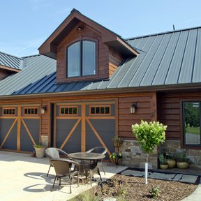 <div><h4>McElroy Metal Medallion-Lok 11</h4><p><b>Manufacturer:</b> McElroy Metal, Inc.</p><p><b>Location:</b> Wisconsin, US</p><p><b>Style:</b> Vertical Panel/Standing Seam</p><p><b>Material:</b> Steel</p><p><b>Color:</b> Gray</p><p><a href="/gallery/image-detail/555/" class="link-arrow text-uppercase theme-color--orange" data-toggle="modal" data-target="#detailModal_gallery_image_grid_lamlejqhdgHs">View More</a></p></div>