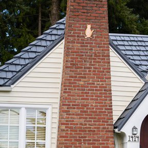 <div><h4>Metal Shake Roof - Amazing</h4><p><b>Manufacturer:</b> Guardian Roofing, Gutters & Insulation</p><p><b>Location:</b> Washington, US</p><p><b>Style:</b> Metal Shake</p><p><b>Material:</b> Steel</p><p><b>Color:</b> Black</p><p><a href="/gallery/image-detail/1337/" class="link-arrow text-uppercase theme-color--orange" data-toggle="modal" data-target="#detailModal_gallery_image_grid_lamlejqhdgHs">View More</a></p></div>