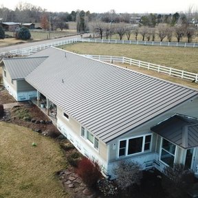 <div><h4>Standing seam metal roof</h4><p><b>Manufacturer:</b> All County Roofing Inc.</p><p><b>Location:</b> Idaho, US</p><p><b>Style:</b> Vertical Panel/Standing Seam</p><p><b>Material:</b> Copper</p><p><a href="/gallery/image-detail/1243/" class="link-arrow text-uppercase theme-color--orange" data-toggle="modal" data-target="#detailModal_gallery_image_grid_lamlejqhdgHs">View More</a></p></div>