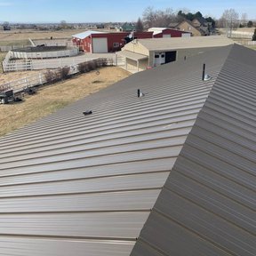 <div><h4>Standing seam metal roof closeup</h4><p><b>Manufacturer:</b> All County Roofing Inc.</p><p><b>Location:</b> Idaho, US</p><p><b>Style:</b> Vertical Panel/Standing Seam</p><p><b>Material:</b> Copper</p><p><a href="/gallery/image-detail/1244/" class="link-arrow text-uppercase theme-color--orange" data-toggle="modal" data-target="#detailModal_gallery_image_grid_lamlejqhdgHs">View More</a></p></div>