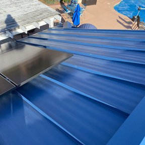 <div><h4>Corona Del Mar - Blue Standing Seam & Solar</h4><p><b>Manufacturer:</b> CAP Metal Build</p><p><b>Location:</b> California, US</p><p><b>Style:</b> Vertical Panel/Standing Seam</p><p><b>Material:</b> Steel</p><p><b>Color:</b> Blue</p><p><a href="/gallery/image-detail/1289/" class="link-arrow text-uppercase theme-color--orange" data-toggle="modal" data-target="#detailModal_gallery_image_grid_lamlejqhdgHs">View More</a></p></div>